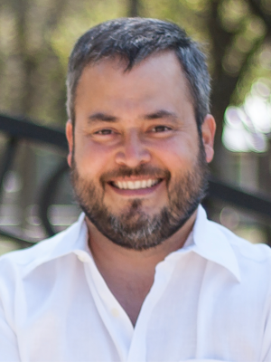Portrait of real estate agent Mike Perez